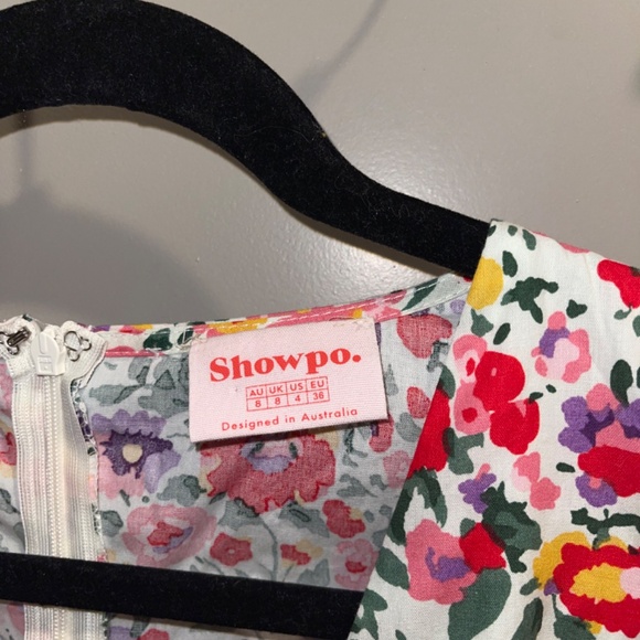 Showpo floral dress - Picture 3 of 5